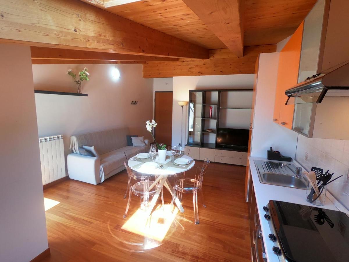 Ferienwohnung Attico Petfriendly Con Terrazzo, Via Del Borgo Montesilvano Marina Exterior foto